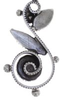 Vorschau: Konplott Twisted Flower Halskette in braun 5450543782256